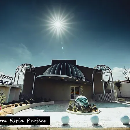 Estia Project, Leisure - Billiards - Jacuzzi Vilă *